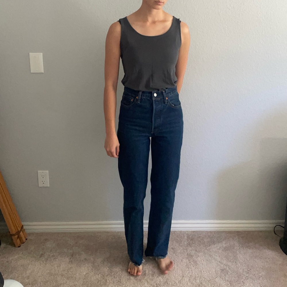 Levis Ribcage Straight 27 High rise denim frayed hem